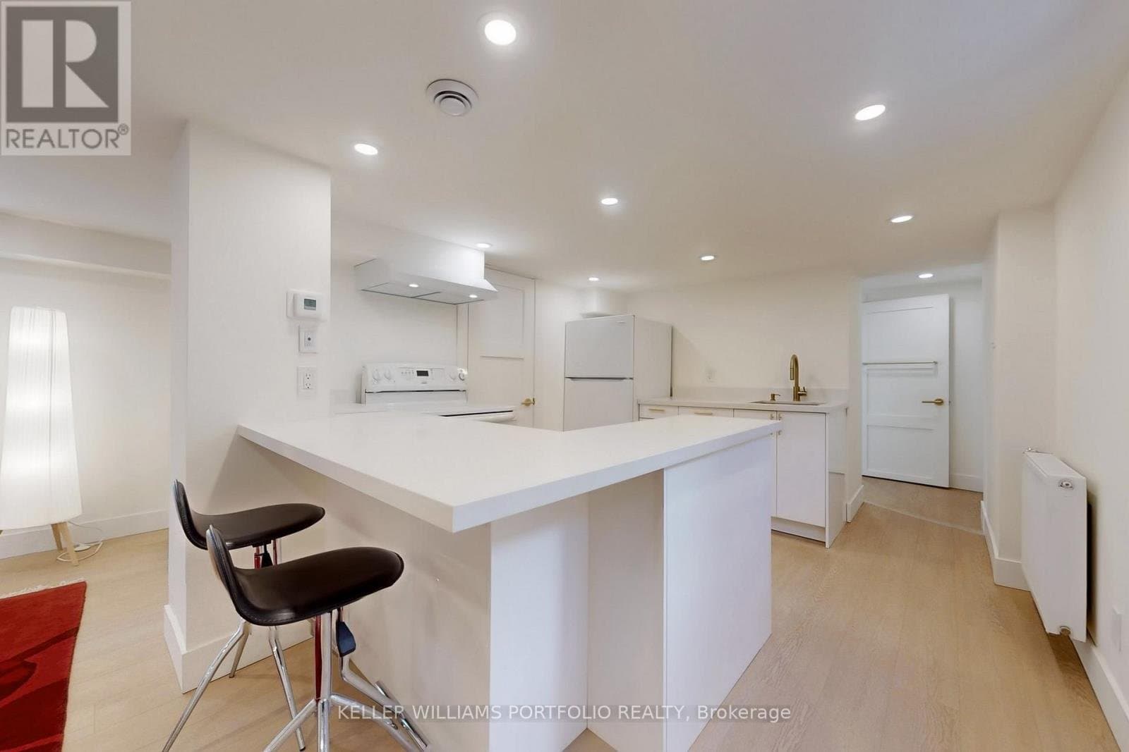 22 Pitt Avenue - Photo 3