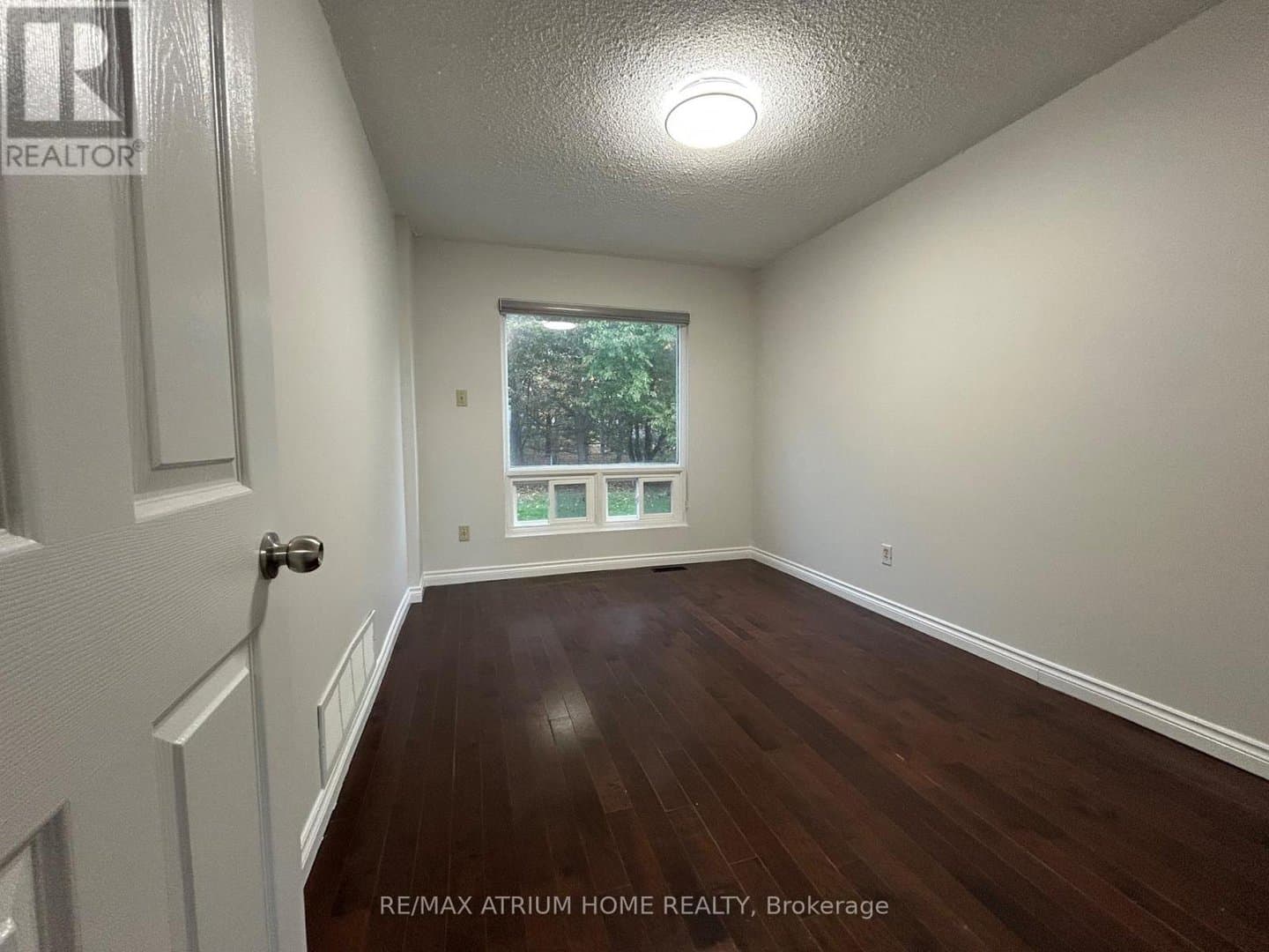 75 Mccool Court - Photo 4