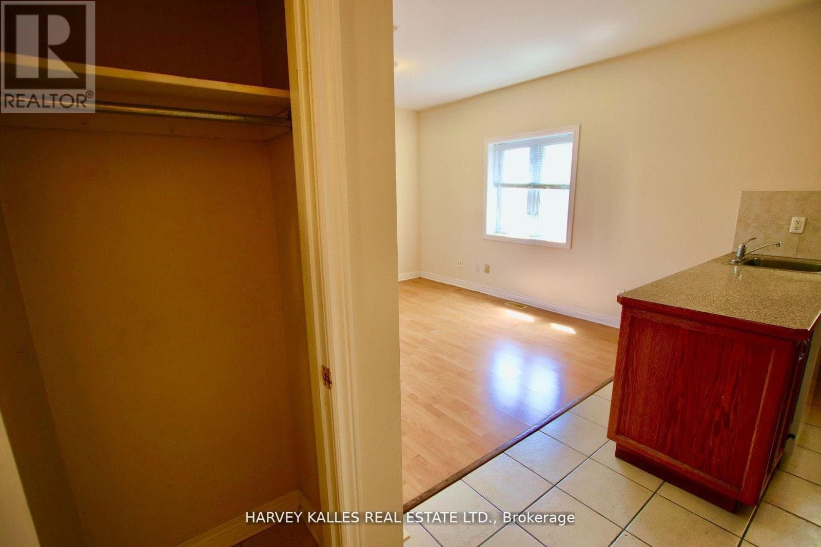 775 Ossington Avenue - Photo 3