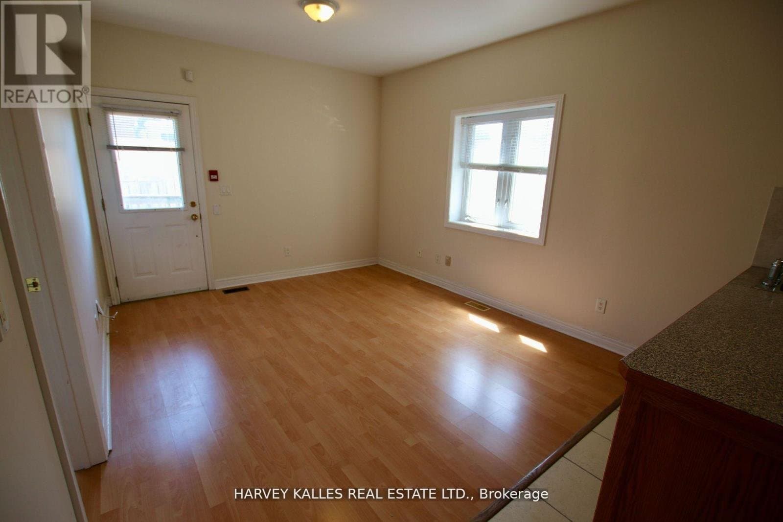 775 Ossington Avenue - Photo 4