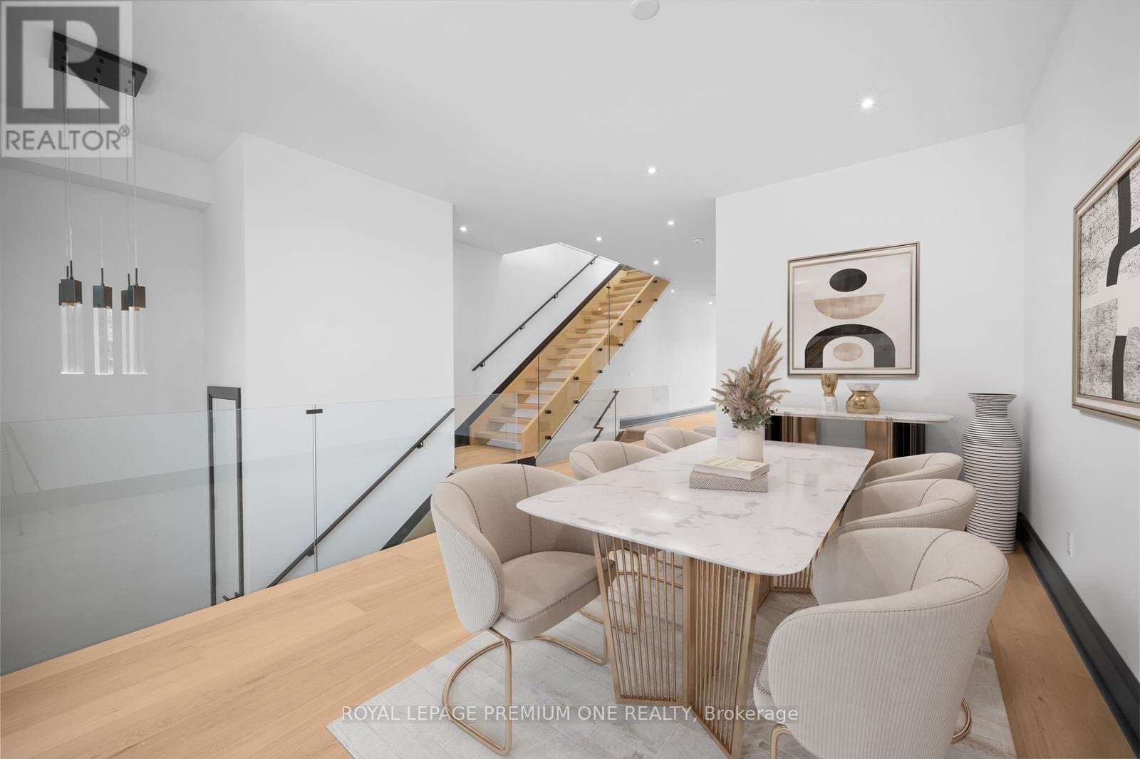 681 Glencairn Avenue - Photo 3