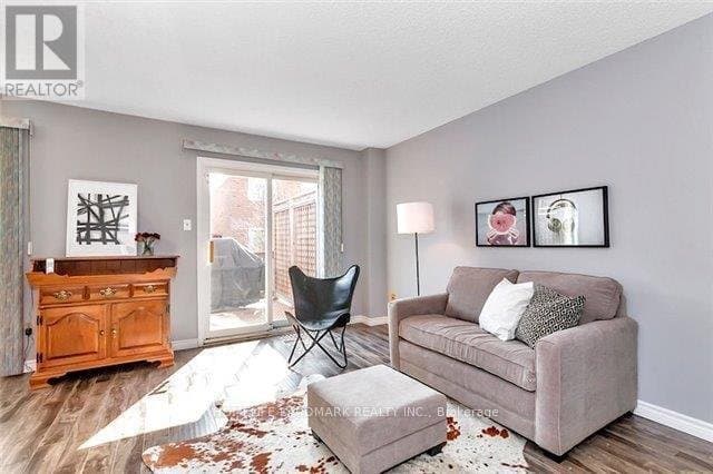 23 Hillfarm Drive - Photo 4