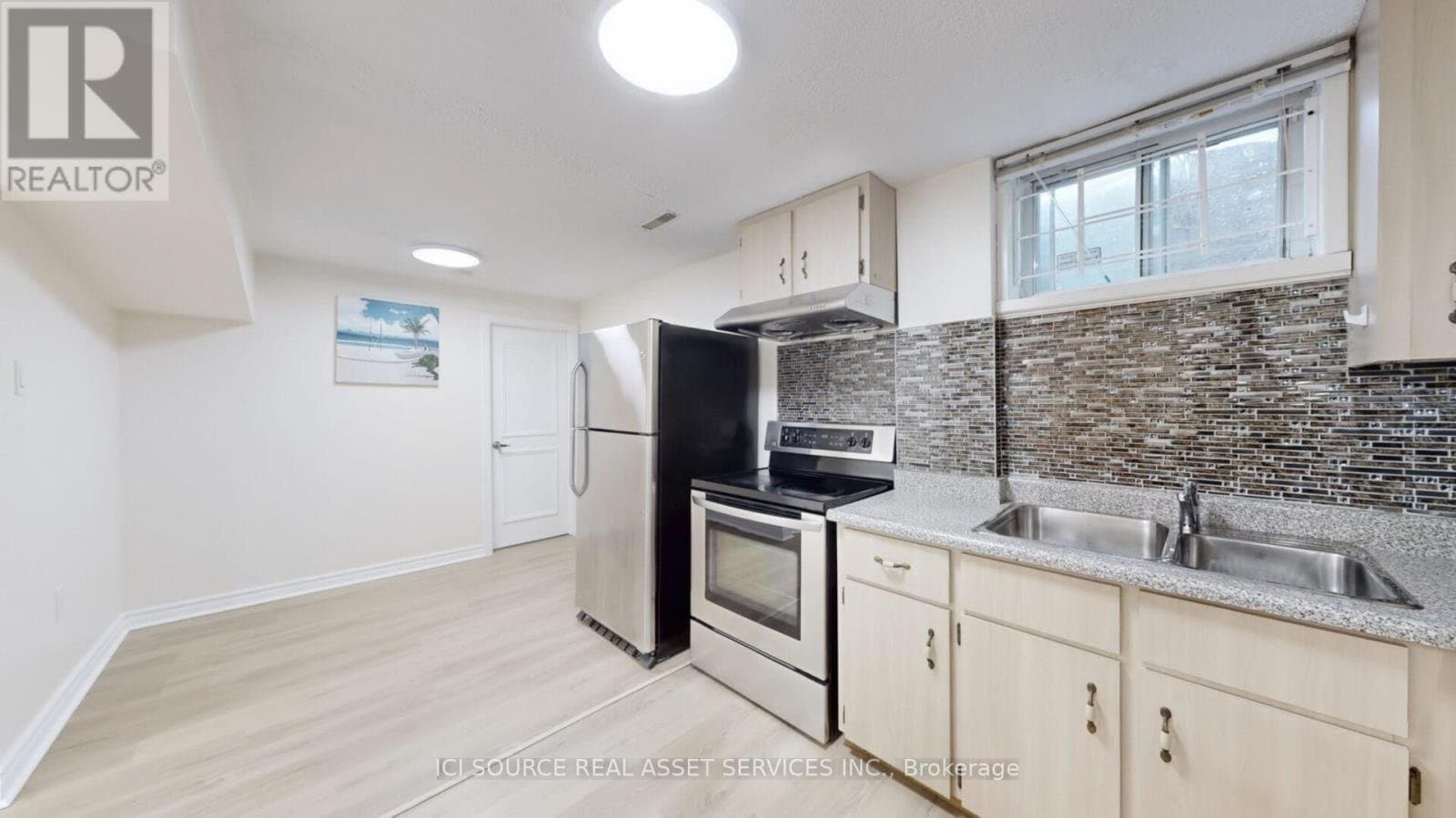 6 Queenscourt Drive - Photo 4