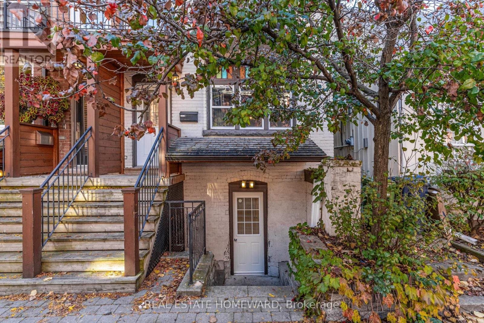 208 Ontario Street - Photo 1