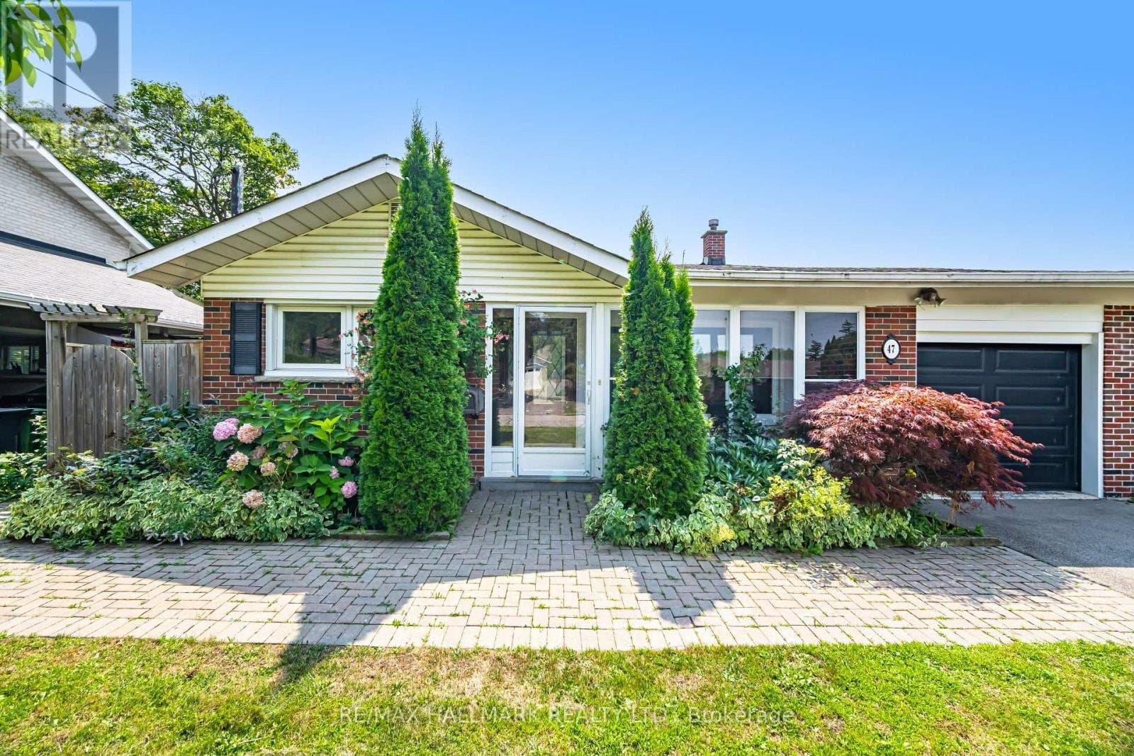 47 Marthclare Avenue - Photo 3