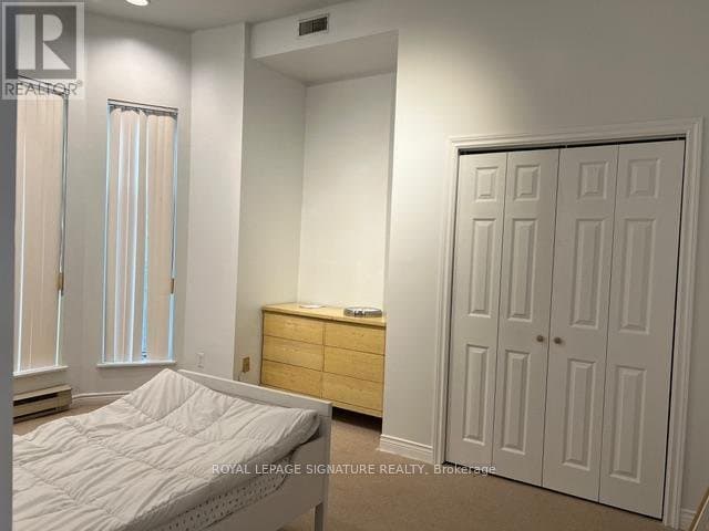 208 Carlton Street - Photo 2