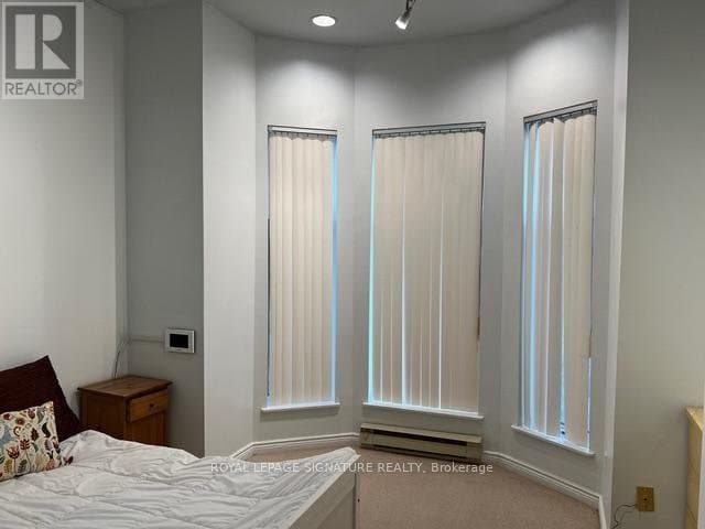 208 Carlton Street - Photo 4