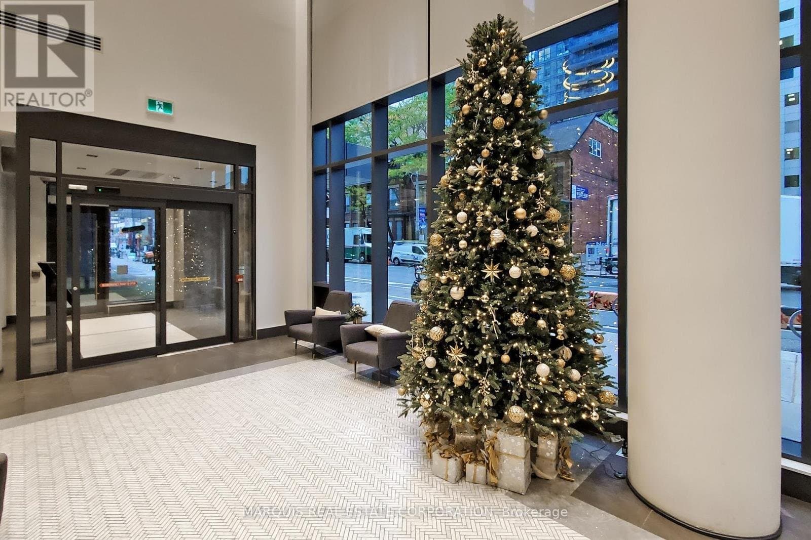 330 Richmond Street - Photo 4