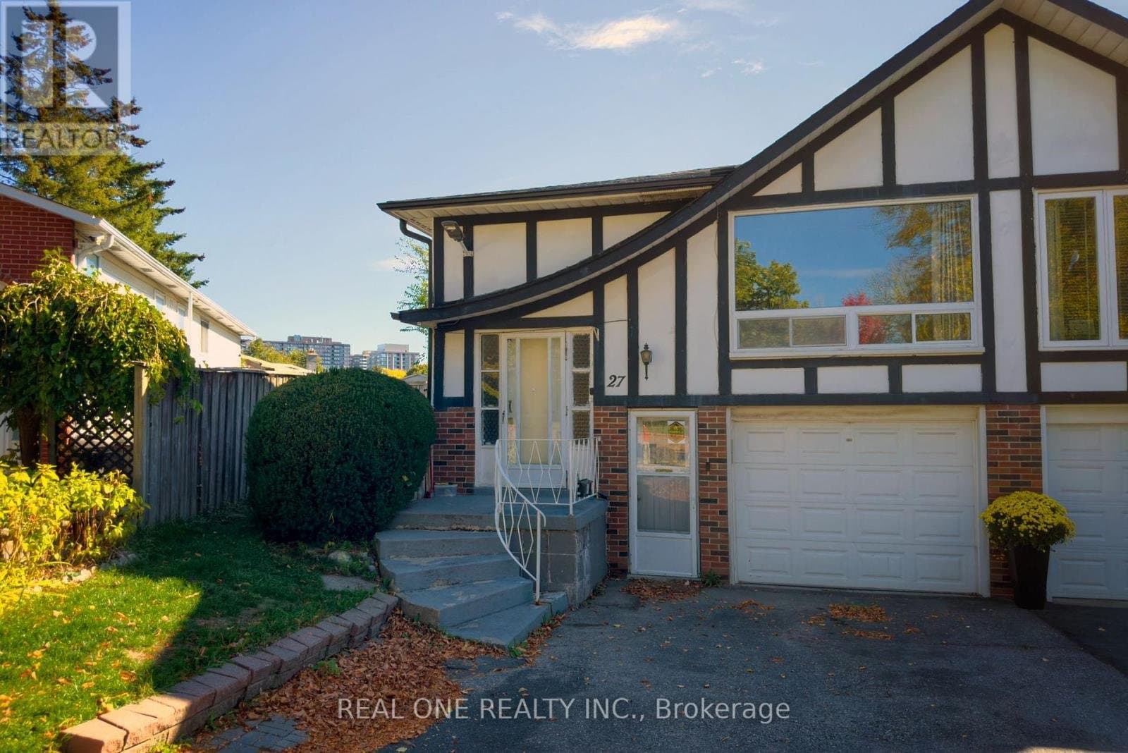 27 Tuscarora Drive - Photo 2