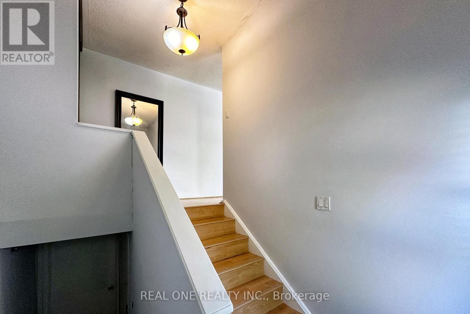 27 Tuscarora Drive - Photo 3