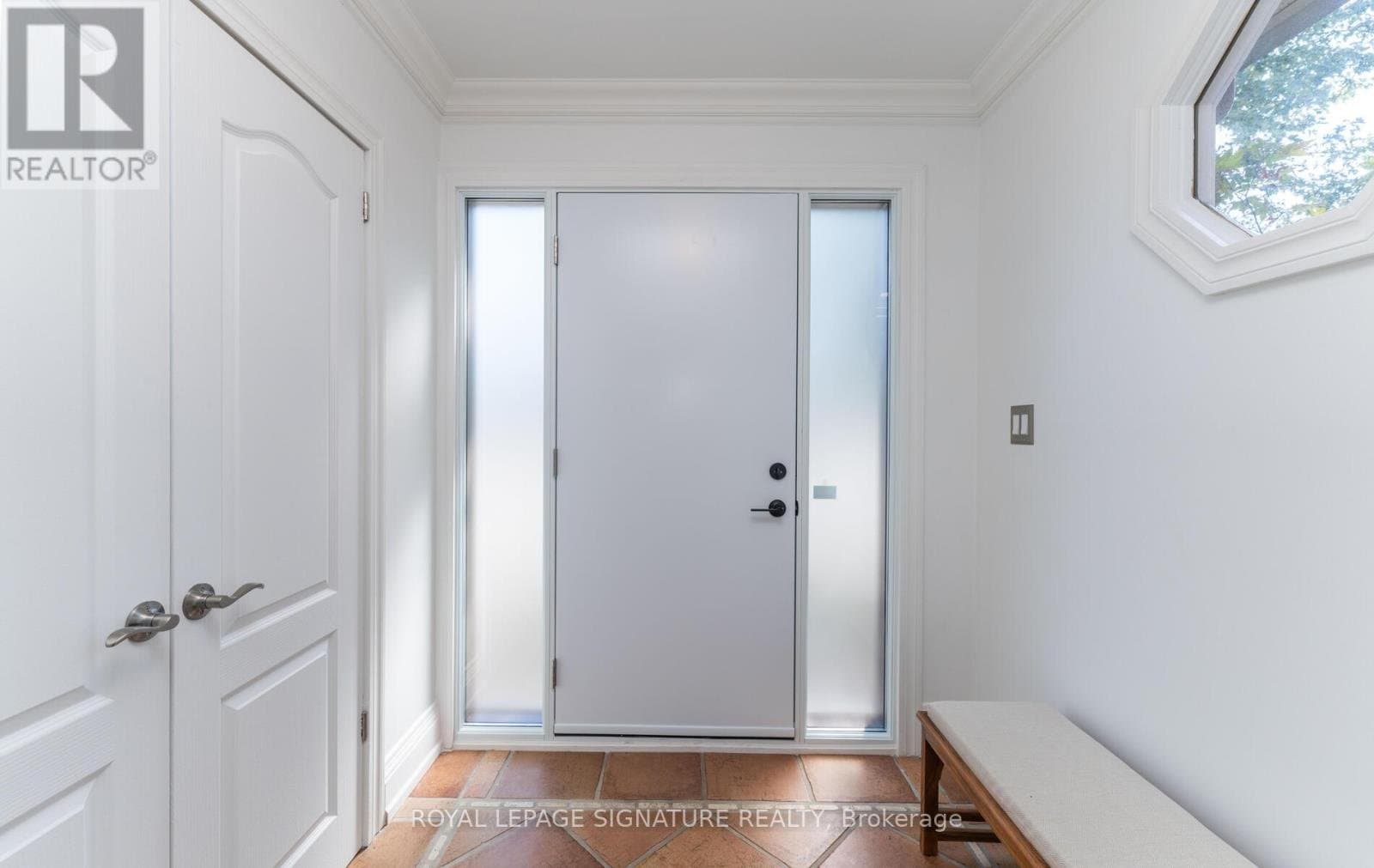 174 Woburn Avenue - Photo 3