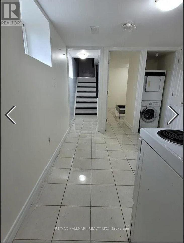 702 Bathurst Street - Photo 2