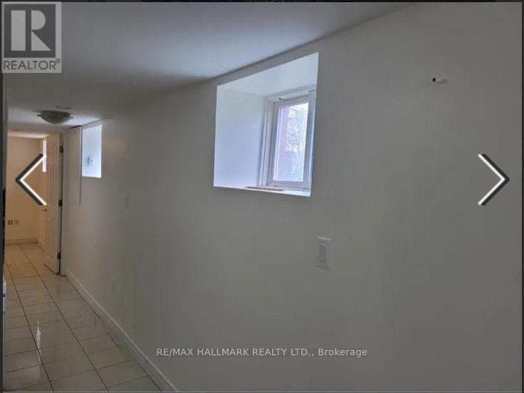 702 Bathurst Street - Photo 4