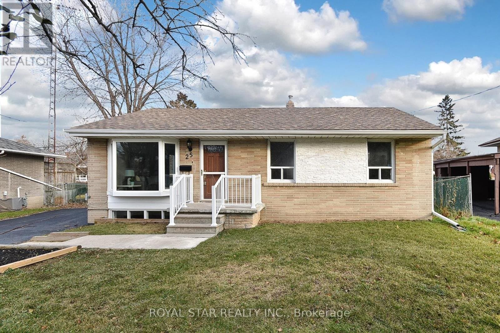 25 Twin Pauls Crescent