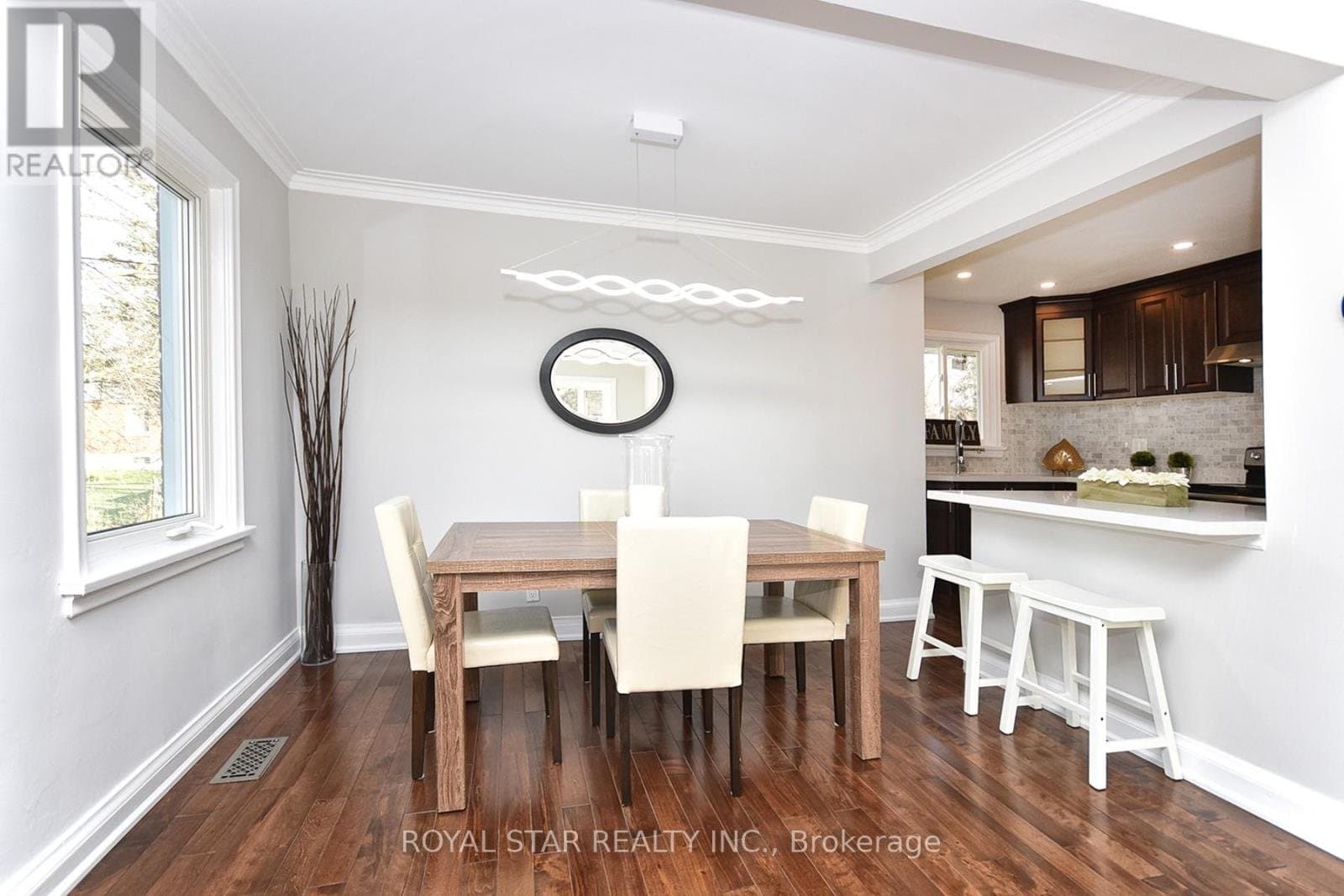 25 Twin Pauls Crescent - Photo 4