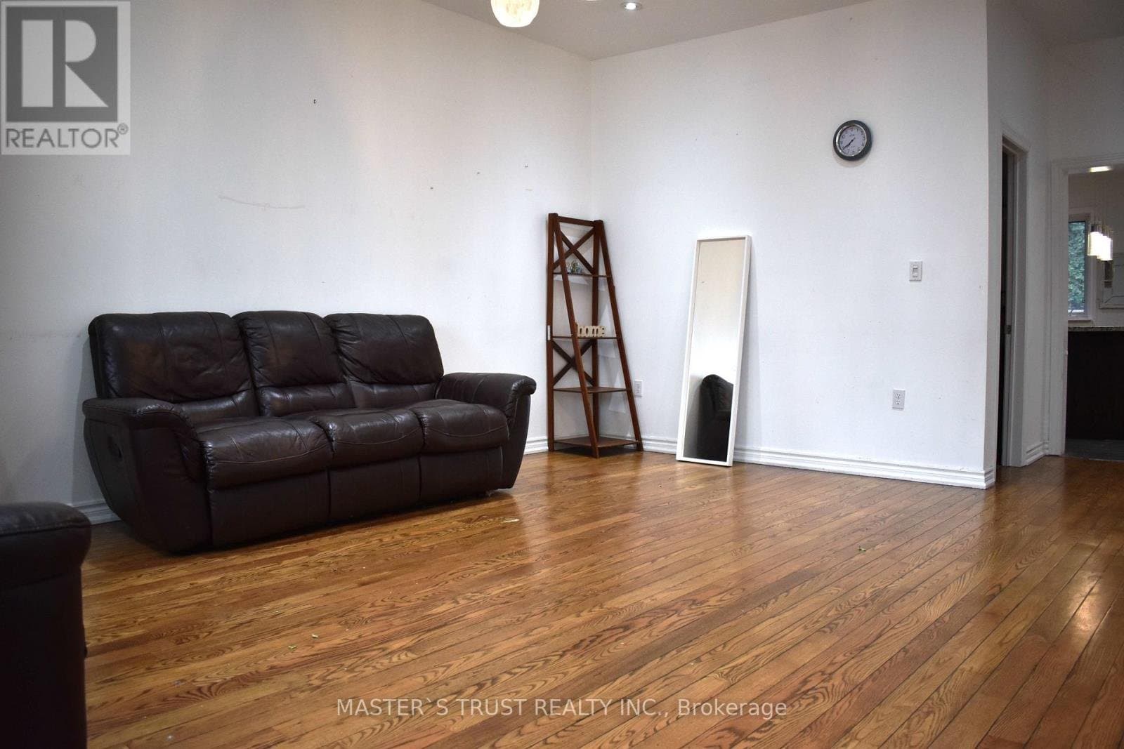966 Dundas Street - Photo 3