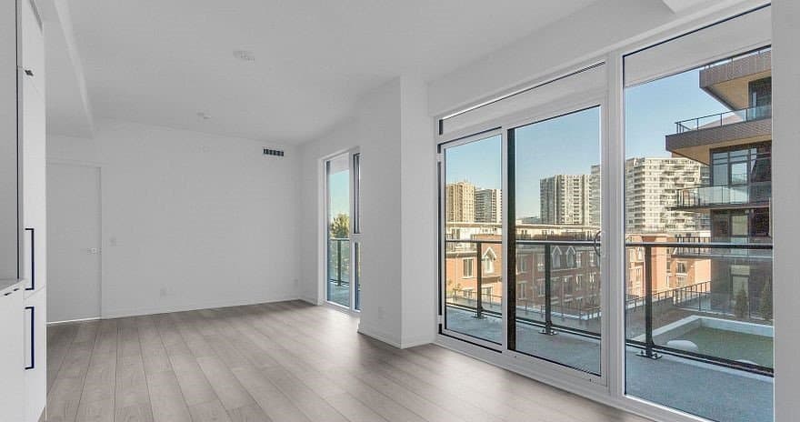 285 Dufferin Street - Photo 2