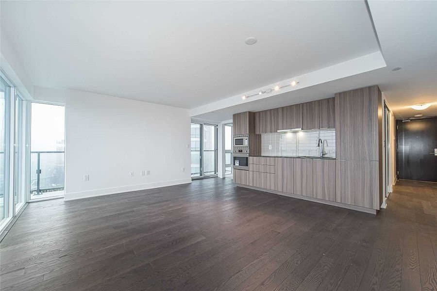 955 Bay Street - Photo 3