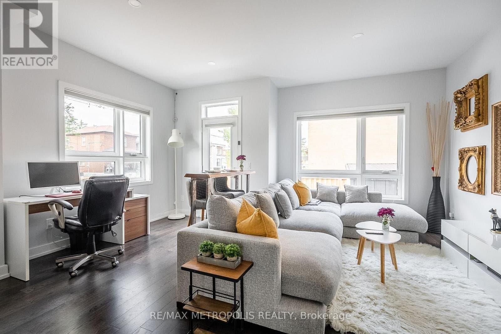 27 Thornton Avenue - Photo 3
