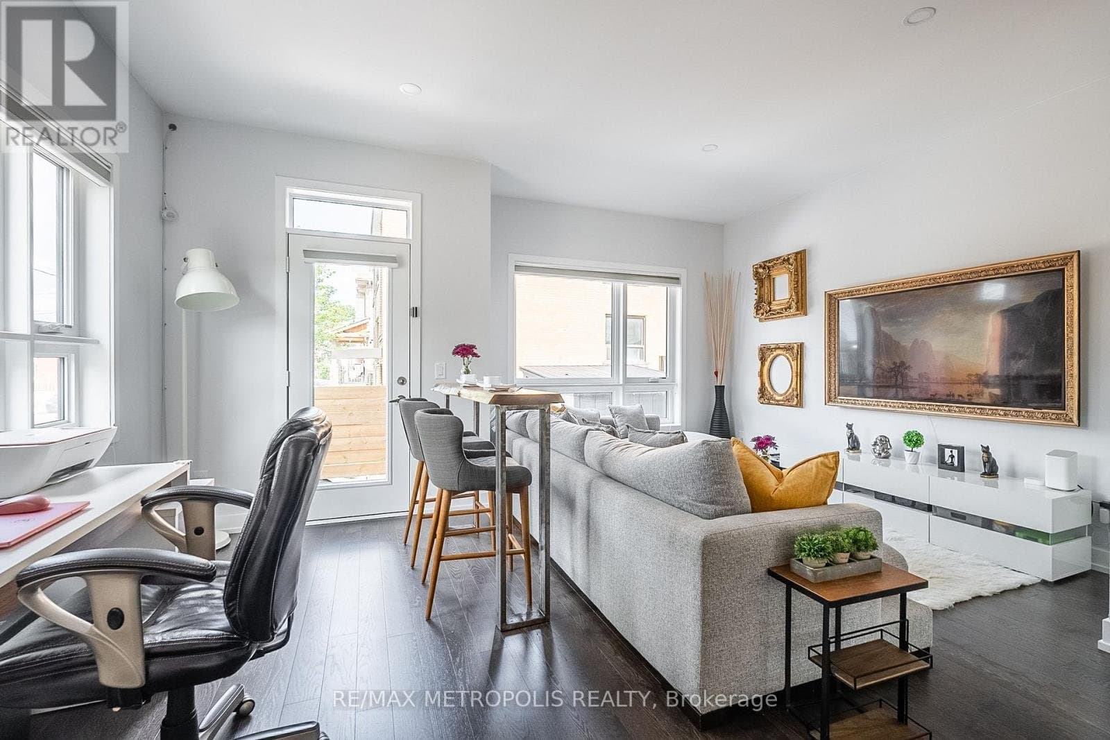 27 Thornton Avenue - Photo 4
