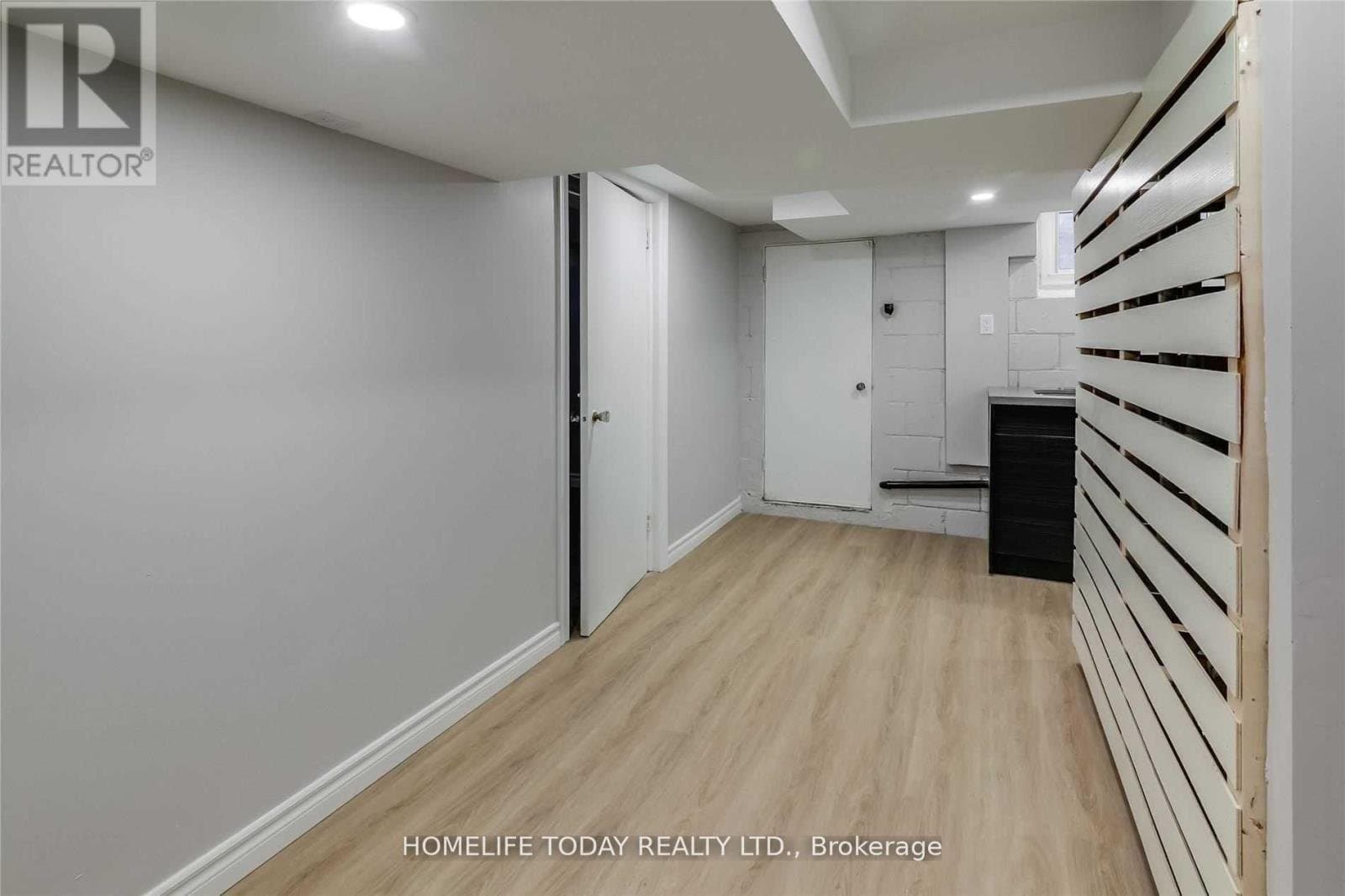 19 Bardwell Crescent - Photo 3