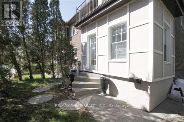 730 Logan Avenue - Photo 1