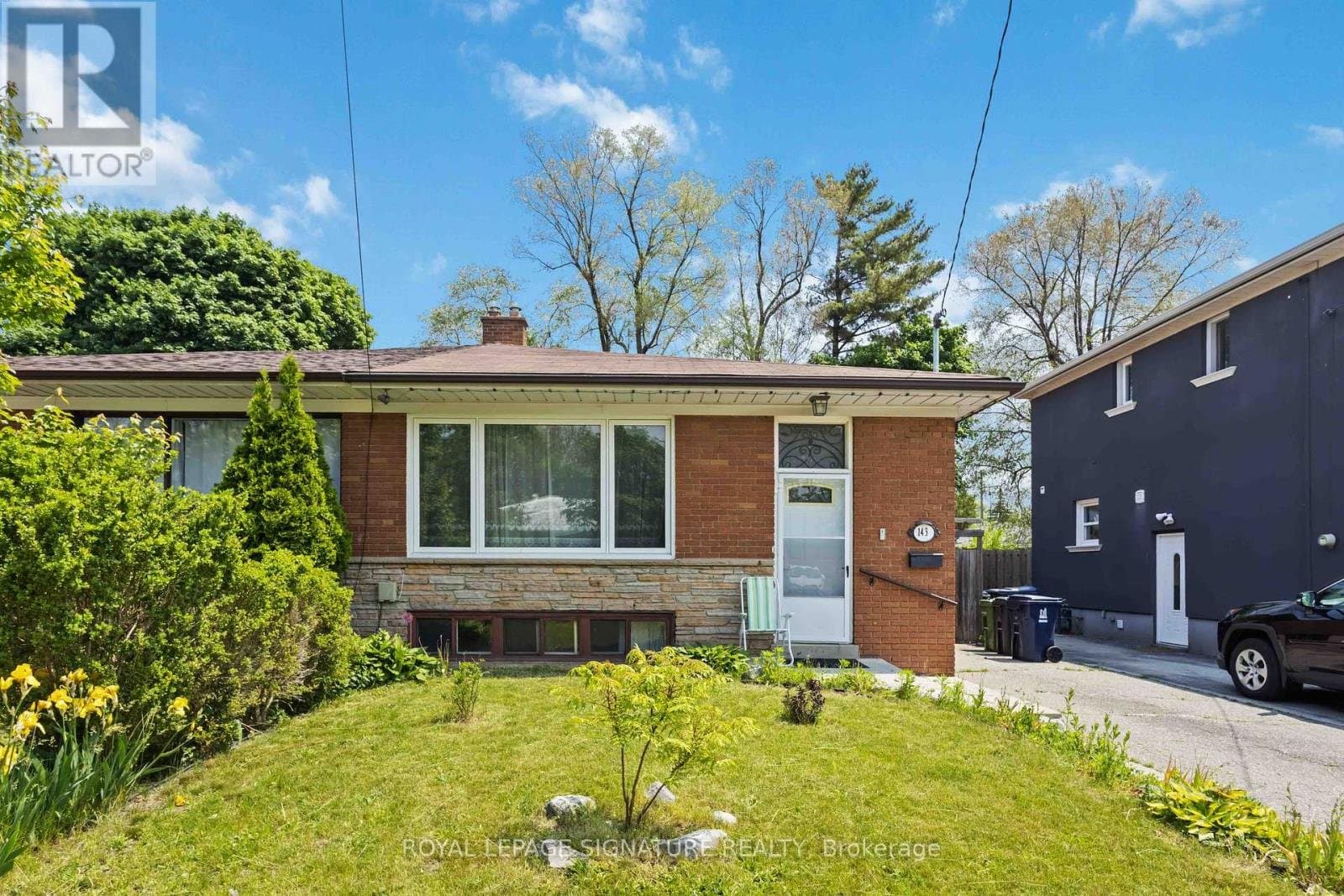 143 Rodda Boulevard - Photo 2