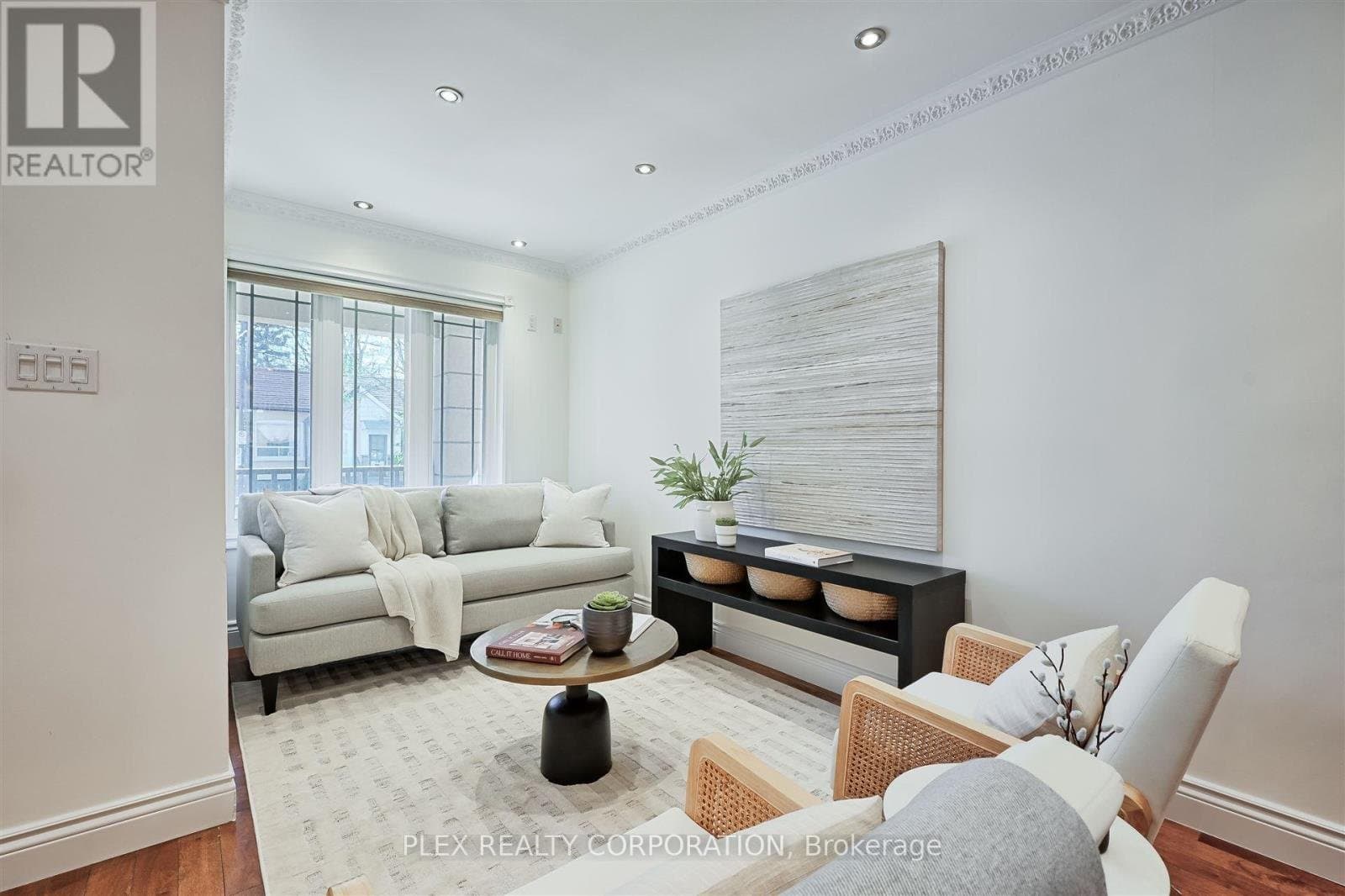 192 Coxwell Avenue - Photo 4
