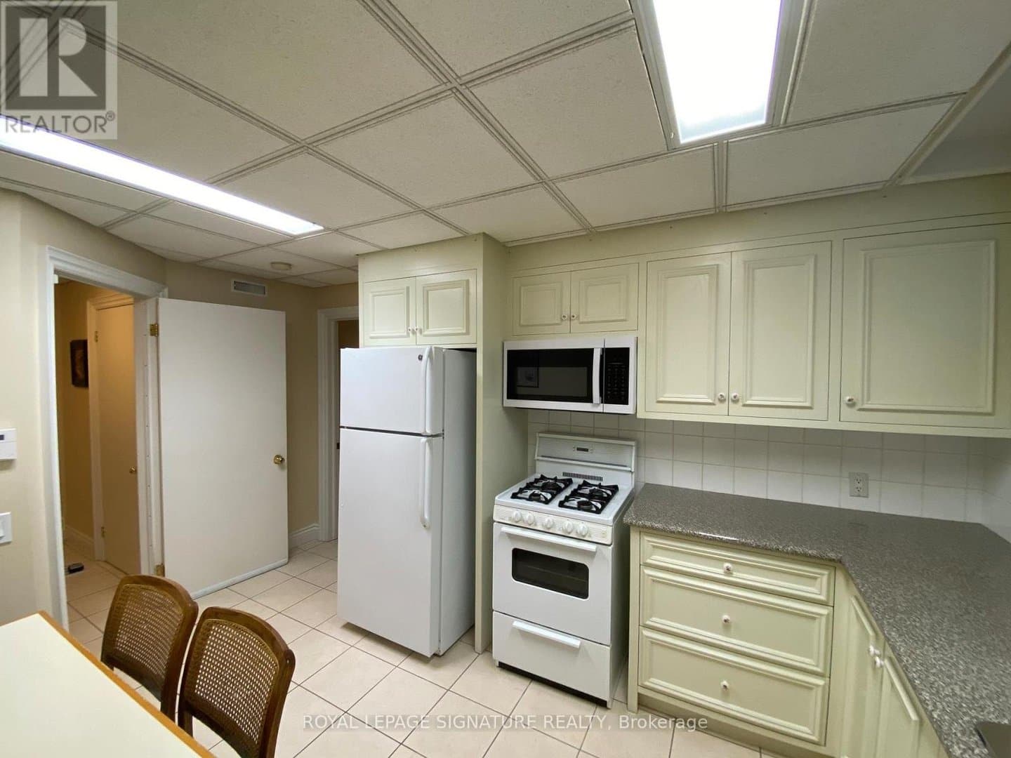 98 Westmoreland Avenue - Photo 4