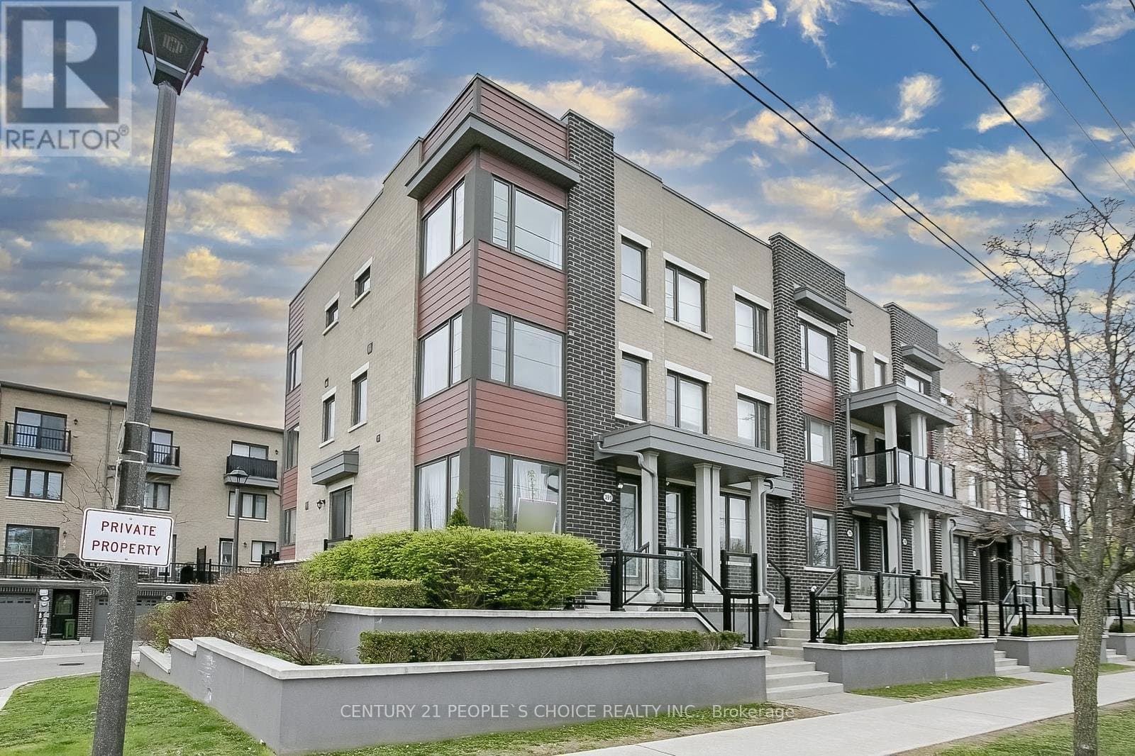 391 The Westway Road - Photo 2