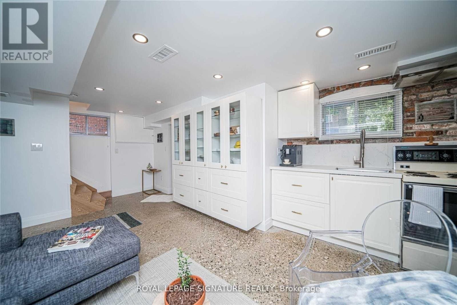 55 Symons Street - Photo 3