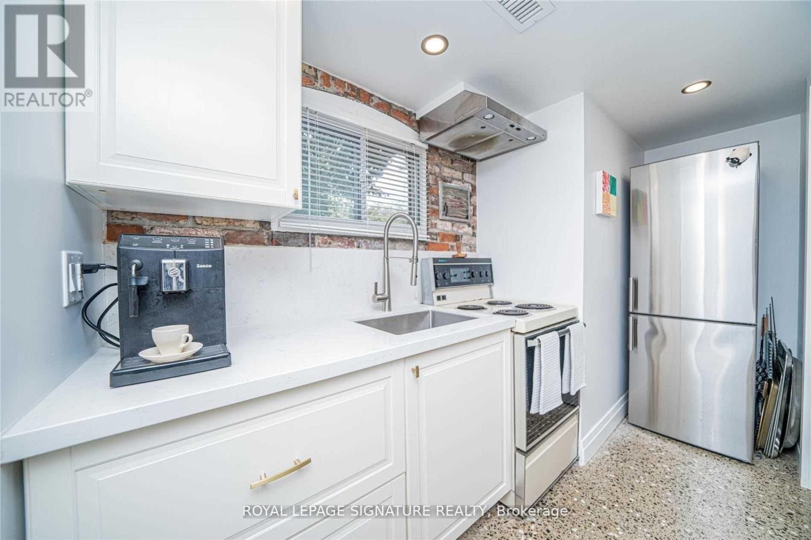 55 Symons Street - Photo 4
