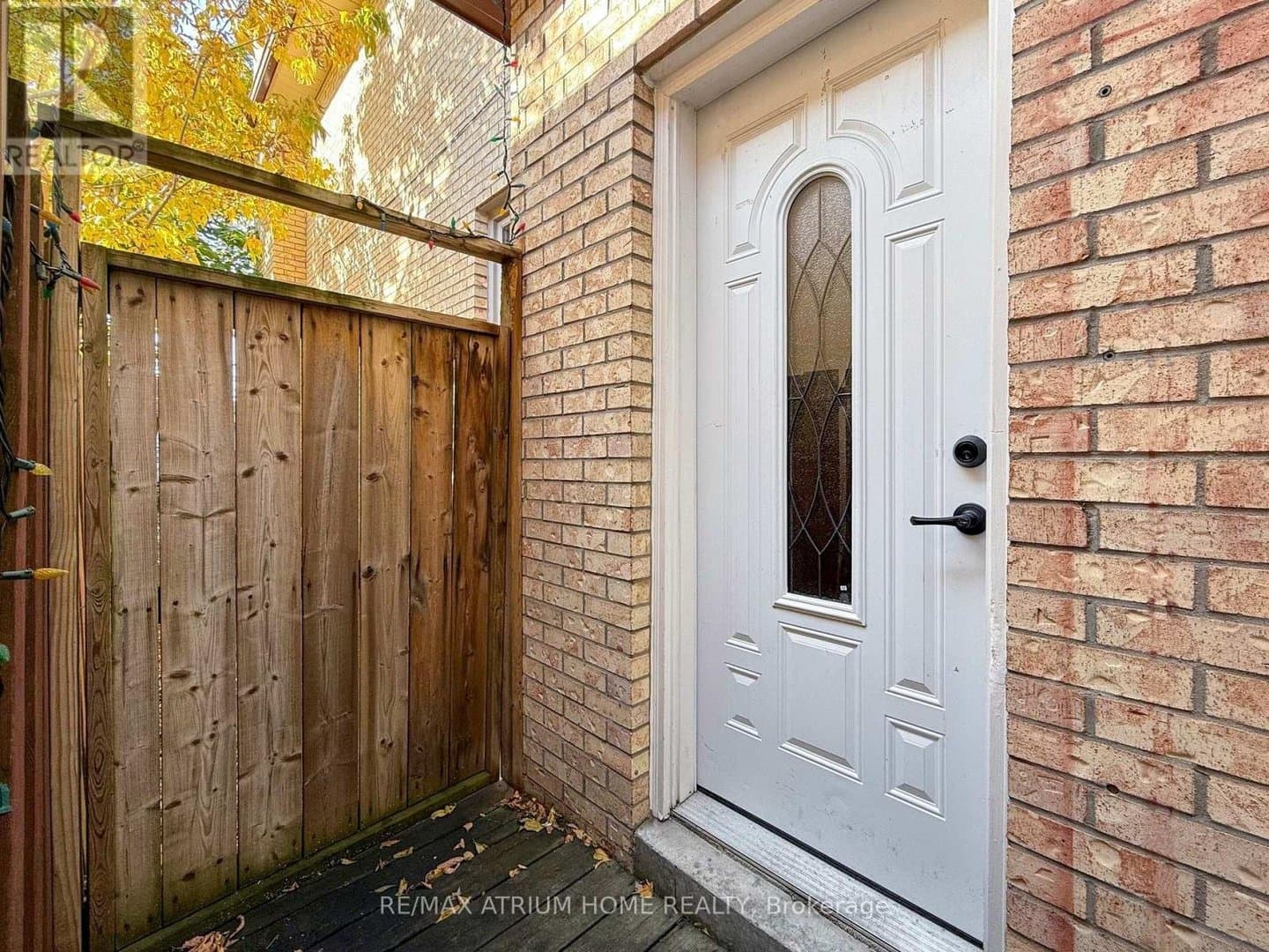 42 Fairchild Avenue - Photo 4