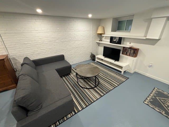 75 Cambridge Avenue - Photo 2