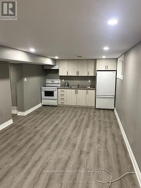223 Acton Avenue - Photo 4