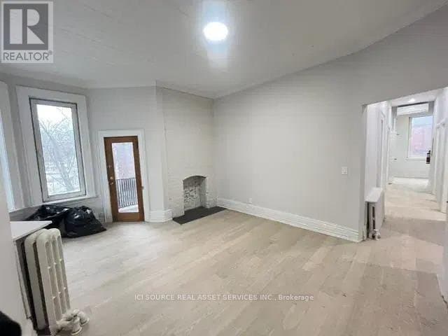 2 Bellwoods Park - Photo 2