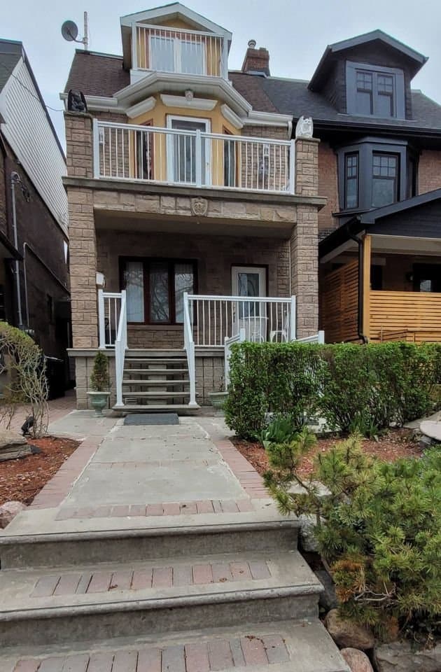 236 Garden Avenue - Photo 1