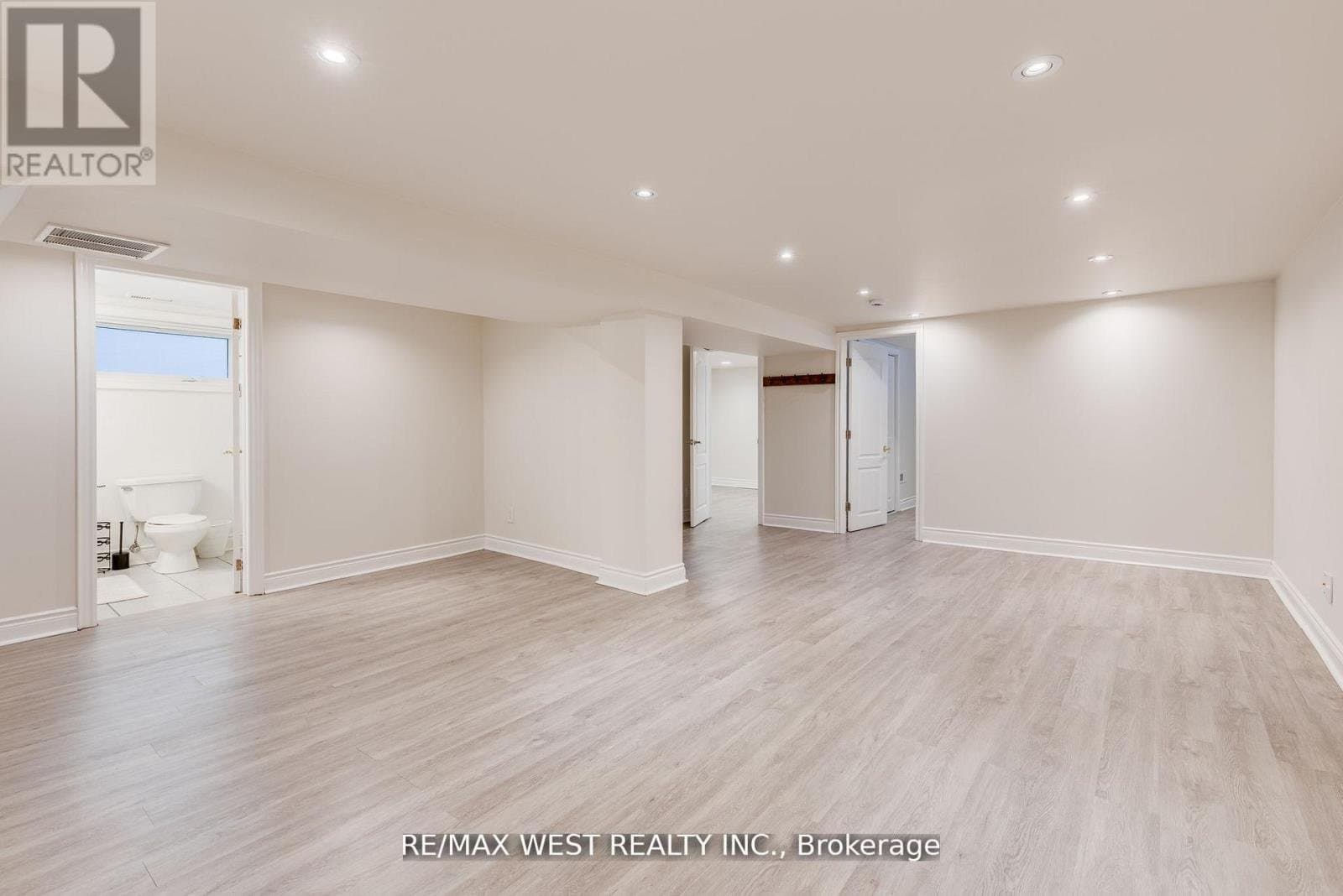 606 Conacher Drive - Photo 3
