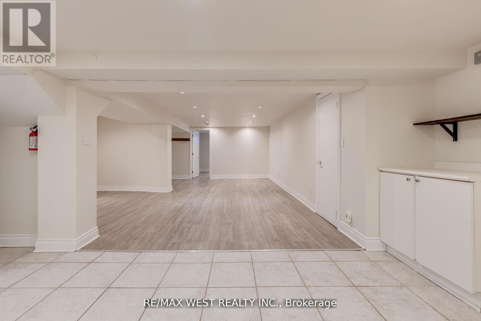 606 Conacher Drive - Photo 4