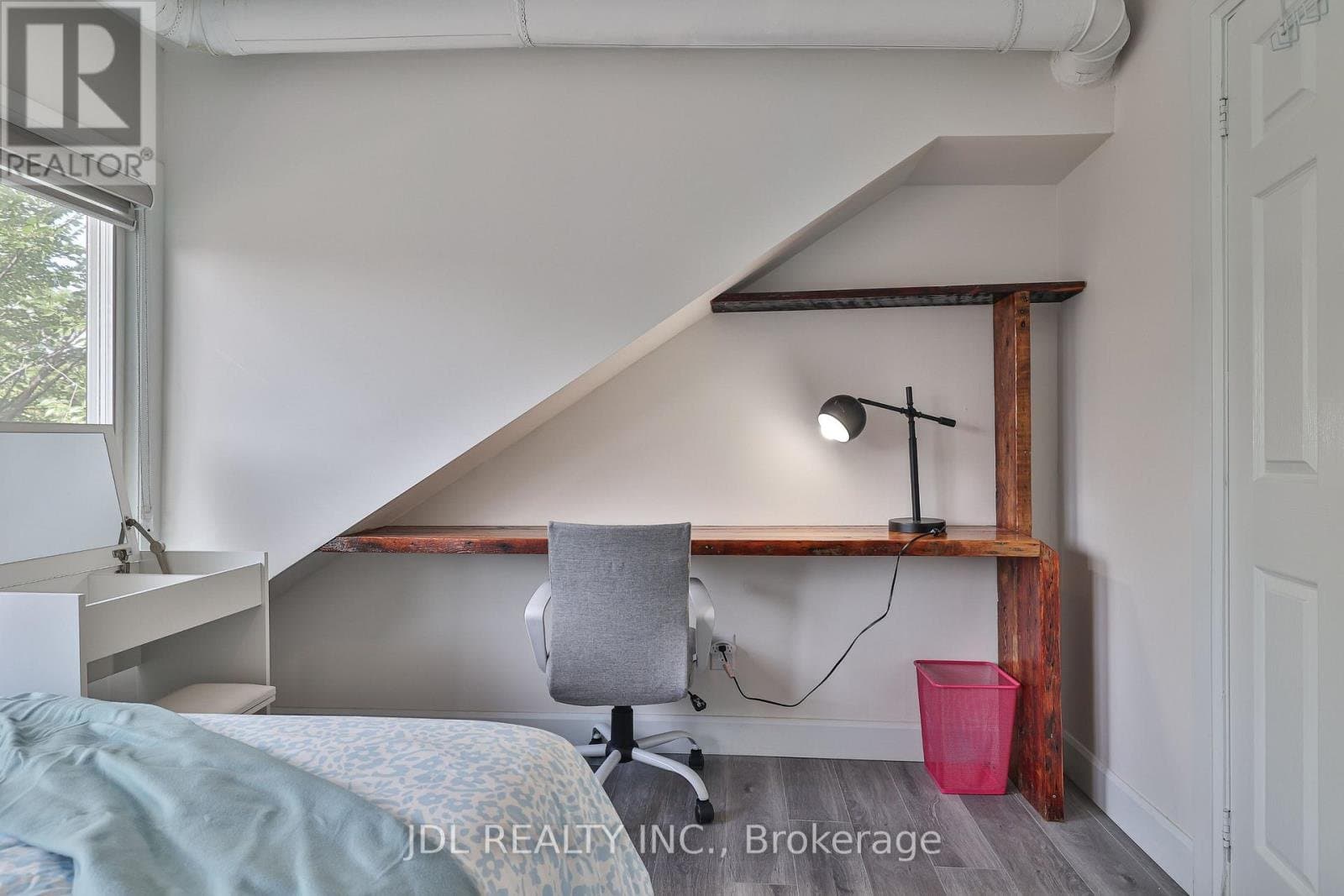 5 Sorauren Avenue - Photo 3
