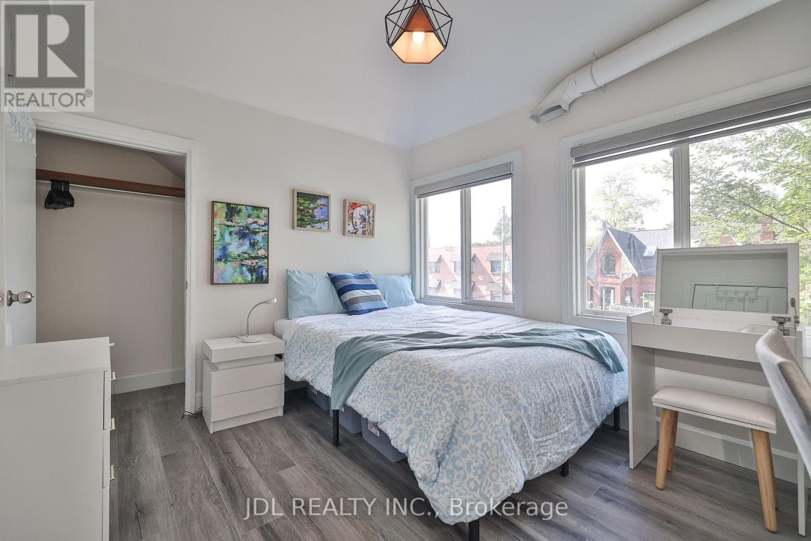 5 Sorauren Avenue - Photo 4