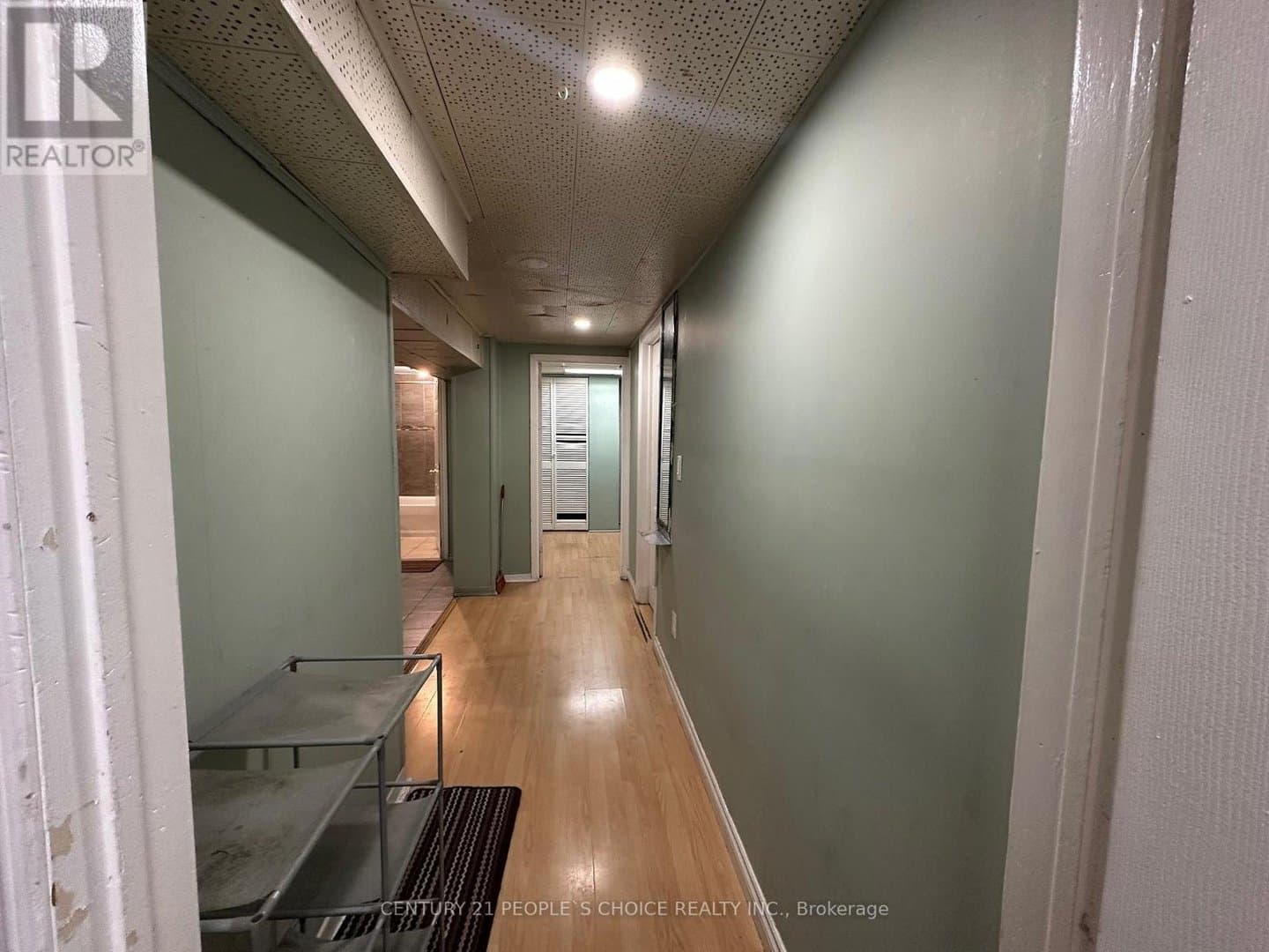 142 Silverstone Drive - Photo 4