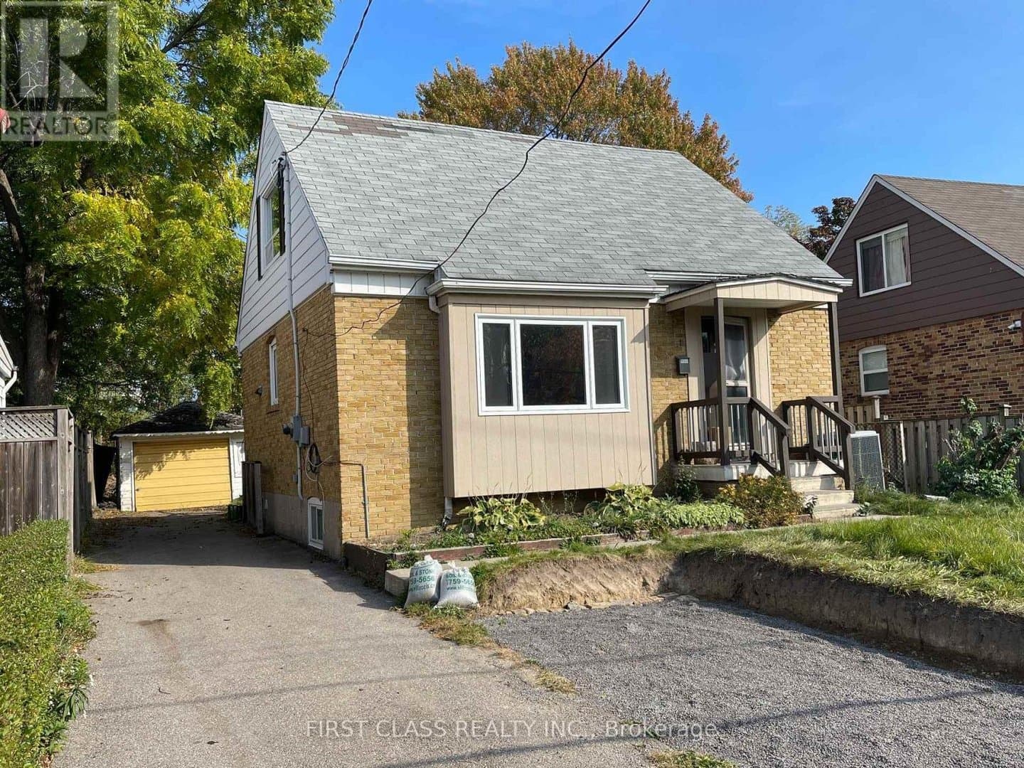 11 Ellington Drive