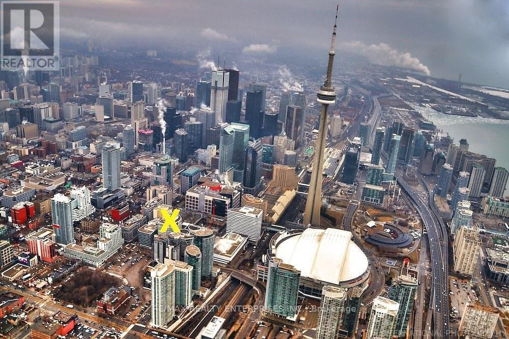20 Blue Jays Way - Photo 3