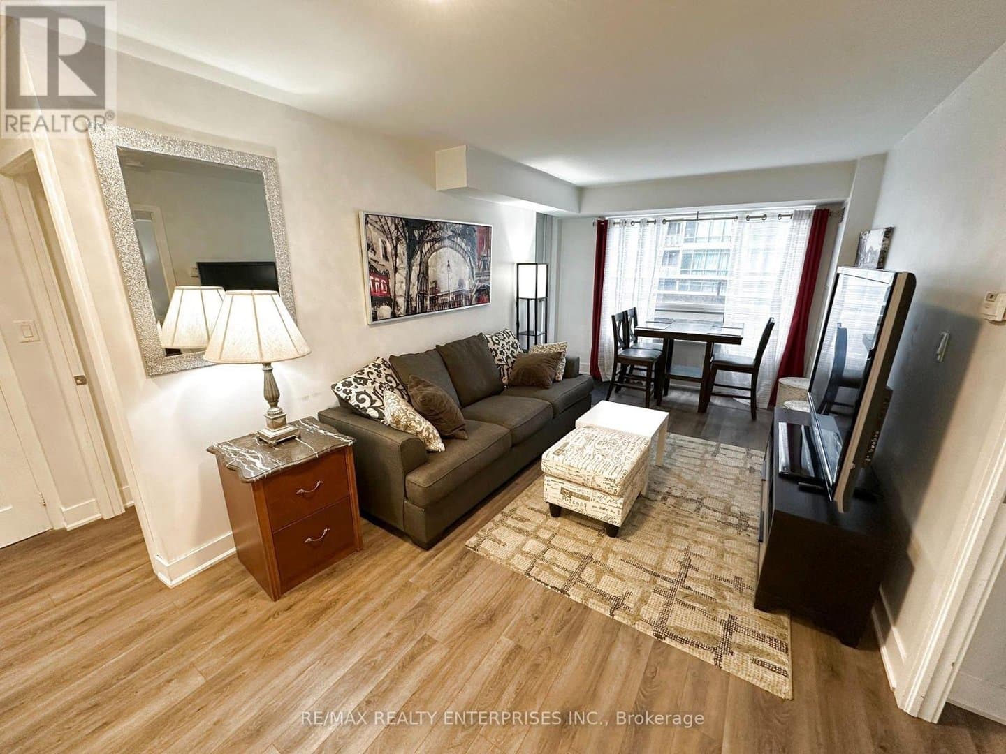 20 Blue Jays Way - Photo 1