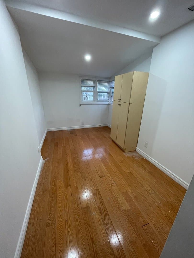 653 Bathurst Street - Photo 3