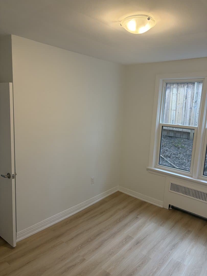 10 McNairn Avenue - Photo 4