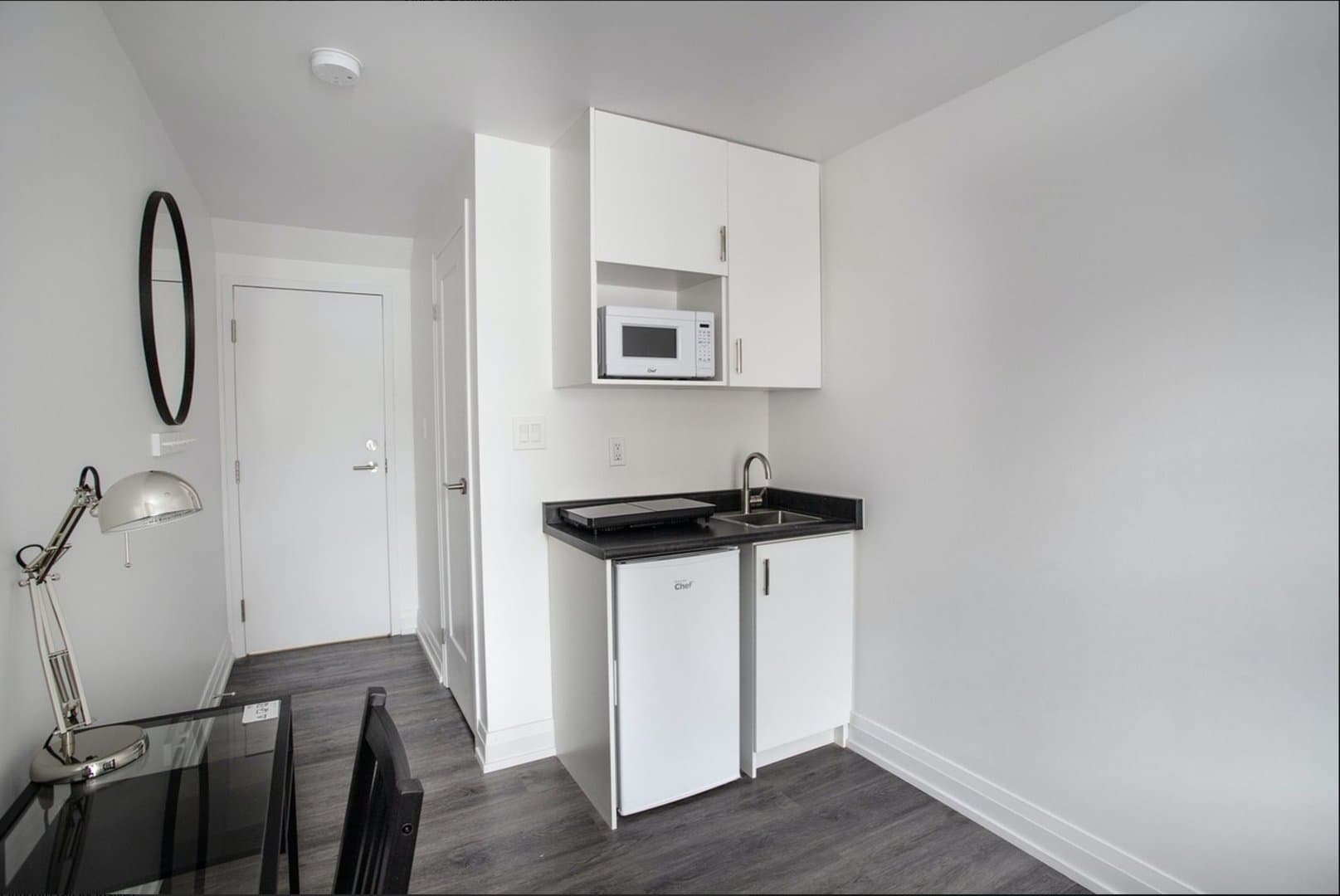 392 Berkeley Street - Photo 3