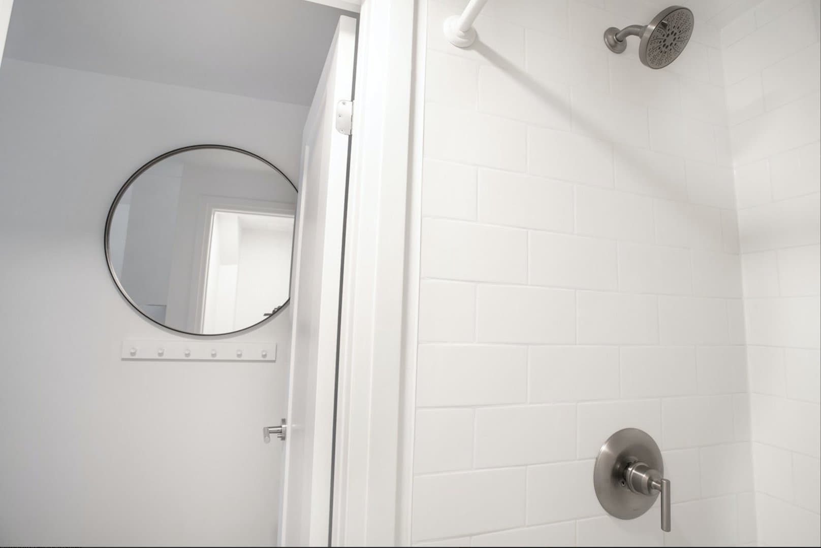 392 Berkeley Street - Photo 4