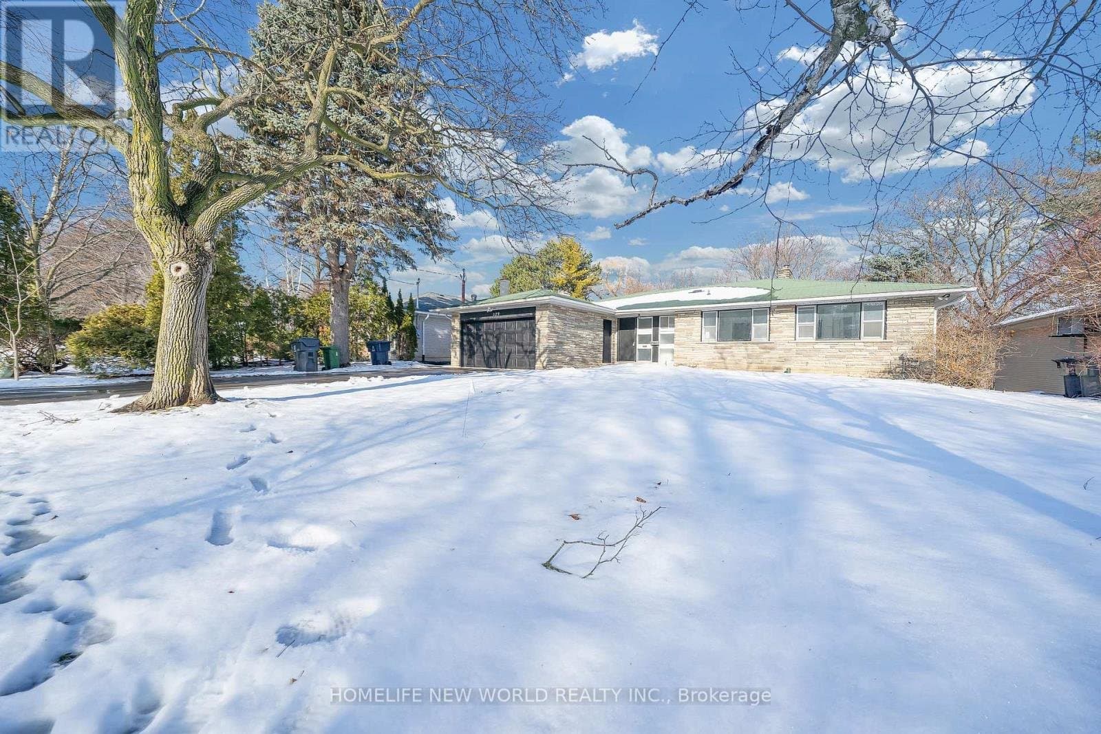 129 Burbank Drive - Photo 2